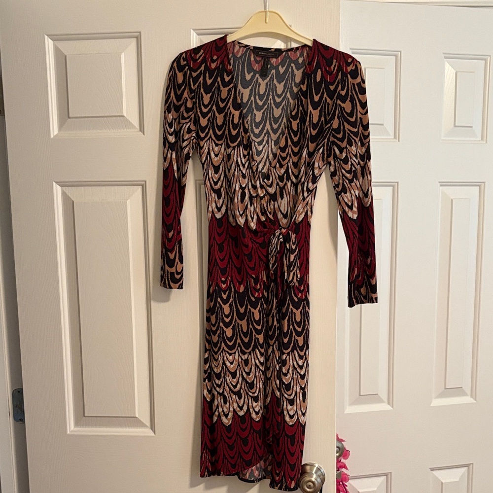 BCBGMaxAzria Red, Tan & Black Patterned Long-Sleeve Wrap Dress